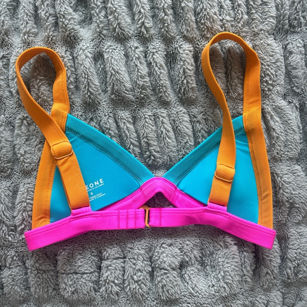 Oneone Bikini Set - Picture 7 of 8
